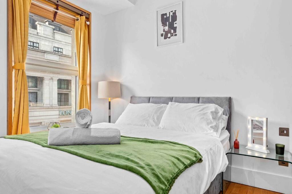 Piccadilly,stjames,mayfair In Heart Of Hy17 Londra